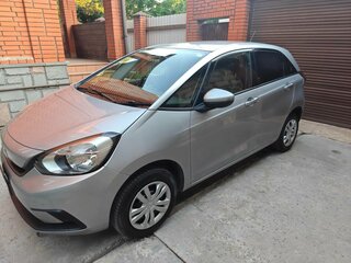 2022 Honda Fit IV, серебристый, 1415000 рублей, вид 1