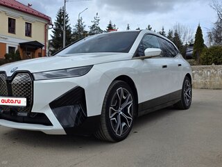 2022 BMW iX xDrive40 I (I20), белый, 6199000 рублей, вид 3