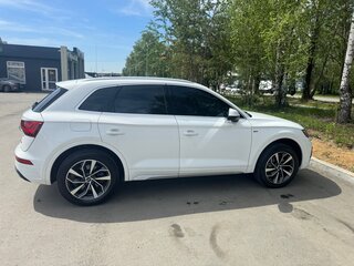 2021 Audi Q5 45 TFSI II (FY) Рестайлинг, белый, 3500000 рублей, вид 3
