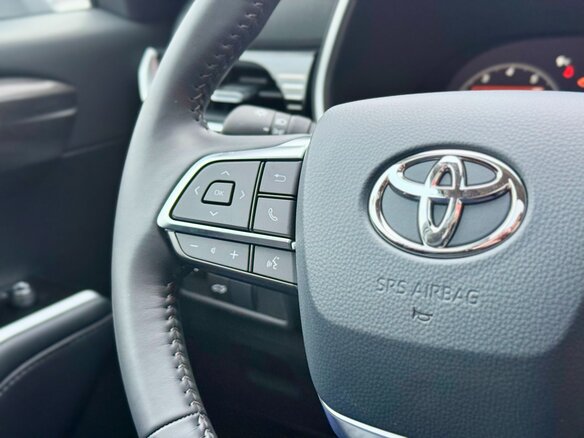 2025 Toyota Highlander IV (XU70), чёрный, 5490000 рублей - вид 12