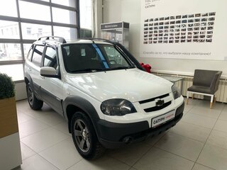 2018 Chevrolet Niva I Рестайлинг, белый, 770000 рублей, вид 4