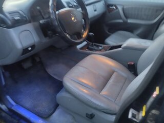 2001 Mercedes-Benz M-Класс 320 I (W163) Рестайлинг, чёрный, 700000 рублей, вид 5