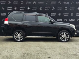 2010 Toyota Land Cruiser Prado 150 Series, чёрный, 2650000 рублей, вид 4
