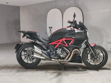 2015 Ducati Diavel Carbon, чёрный, 805000 рублей, вид 1