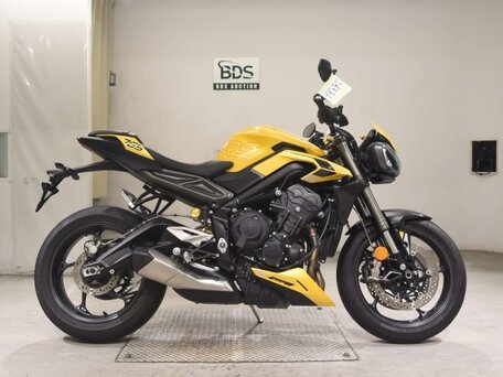 2023 Triumph Street Triple, жёлтый, 1103000 рублей, вид 2