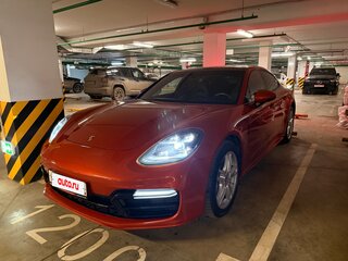 2019 Porsche Panamera 4S II, оранжевый, 8450000 рублей, вид 2
