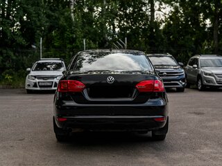 2013 Volkswagen Jetta VI, чёрный, 686000 рублей, вид 4