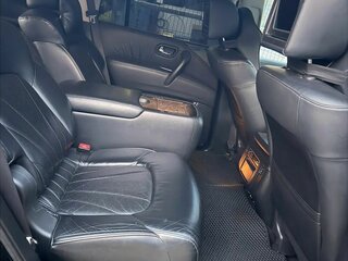 2010 Infiniti QX56 II, чёрный, 2000000 рублей, вид 3