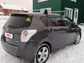 2009 Toyota Verso I, серый, 850000 рублей, вид 4