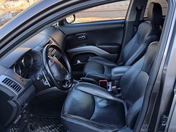 2009 Peugeot 4007, коричневый, 800000 рублей - вид 6
