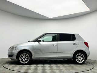 2010 Skoda Fabia II Рестайлинг, серебристый, 348000 рублей, вид 4