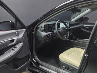 2025 Hyundai Sonata VIII (DN8) Рестайлинг, чёрный, 2333000 рублей, вид 5