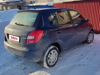 2011 Skoda Fabia II Рестайлинг, синий, 450000 рублей, вид 4