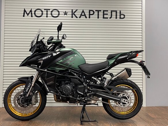 2026 QJMotor SRT 900 SX, зелёный, 949000 рублей