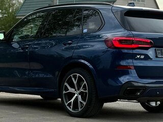 2022 BMW X5 40i IV (G05/G18), синий, 4300000 рублей, вид 2