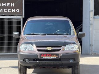 2017 Chevrolet Niva I Рестайлинг, серый, 599999 рублей, вид 2