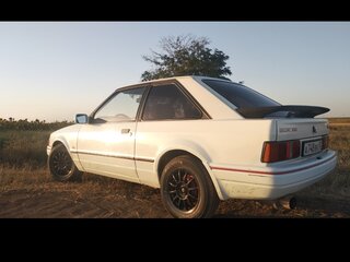 1986 Ford Escort XR3i IV, белый, 150000 рублей, вид 2