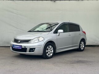 2011 Nissan Tiida I Рестайлинг, серебристый, 600000 рублей, вид 1