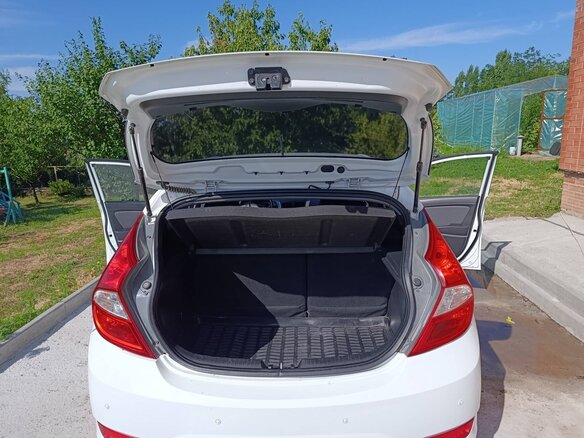 2012 Hyundai Solaris I, белый, 780000 рублей - вид 8
