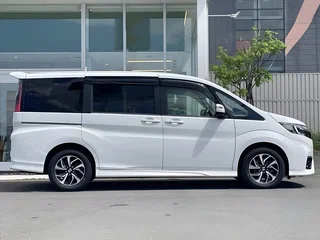 2021 Honda Stepwgn Spada V Рестайлинг, белый, 2217000 рублей, вид 4