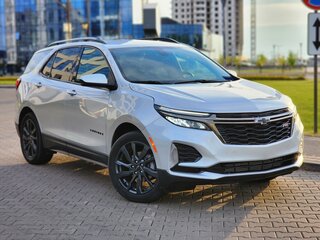 2022 Chevrolet Equinox III Рестайлинг, серебристый, 1890000 рублей, вид 3