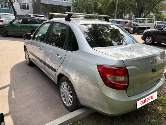 2014 Lada (ВАЗ) Granta I, серый, 550000 рублей - вид 3
