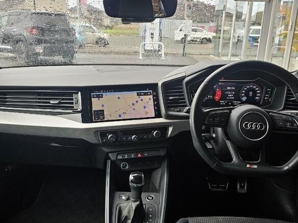 2022 Audi A1 35 TFSI II (GB), чёрный, 1550084 рублей - вид 10