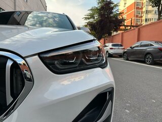 2022 BMW X1 Long 20Li sDrive II (F48) Рестайлинг, белый, 1770000 рублей, вид 4
