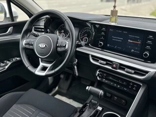 2021 Kia K5 III, белый, 2749000 рублей, вид 4
