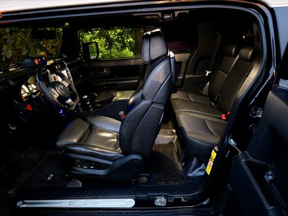 2009 Toyota FJ Cruiser, чёрный, 4000000 рублей - вид 11