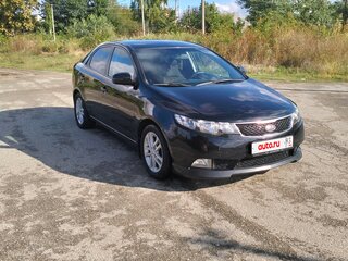 2010 Kia Cerato 6-speed II, чёрный, 650000 рублей, вид 2