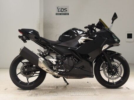 2018 Kawasaki Ninja 400, чёрный, 413000 рублей, вид 2