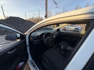 2017 Hyundai Solaris II, белый, 1150000 рублей, вид 4
