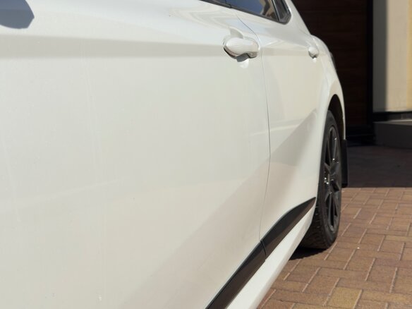 2021 Toyota Camry VIII (XV70) Рестайлинг, белый, 3500000 рублей - вид 21