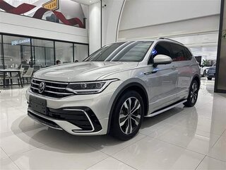 2023 Volkswagen Tiguan L II Рестайлинг (China Market), серый, 2480000 рублей, вид 2