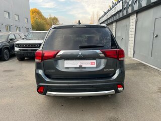 2018 Mitsubishi Outlander III Рестайлинг 3, серый, 2231982 рублей, вид 5