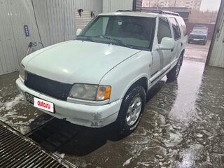 1998 Chevrolet Blazer II Рестайлинг, белый, 395000 рублей, вид 1