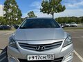 2015 Hyundai Solaris I Рестайлинг, серебристый, 949000 рублей - вид 1