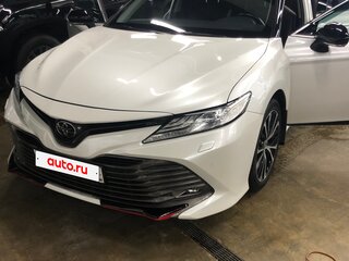 2021 Toyota Camry VIII (XV70), белый, 3400000 рублей, вид 1