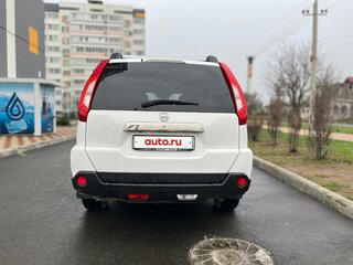 2011 Nissan X-Trail II Рестайлинг, белый, 1600000 рублей, вид 3