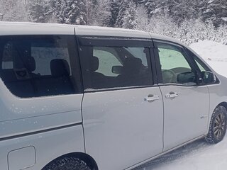 2014 Nissan Serena IV (C26), серебристый, 1150000 рублей, вид 4