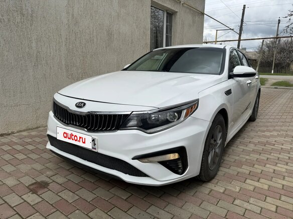 2019 Kia Optima IV Рестайлинг, белый, 2200000 рублей