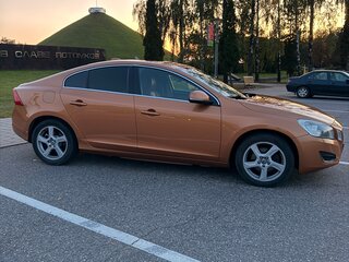 2012 Volvo S60 II, коричневый, 990000 рублей, вид 4