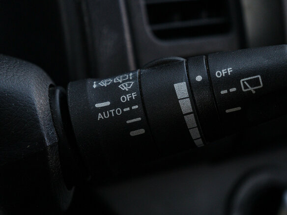 2007 Nissan Note I, бежевый - вид 19