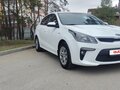 2019 Kia Rio IV, белый, 1550000 рублей - вид 3