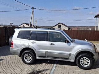 2002 Mitsubishi Pajero III Рестайлинг, серебристый, 1150000 рублей, вид 5