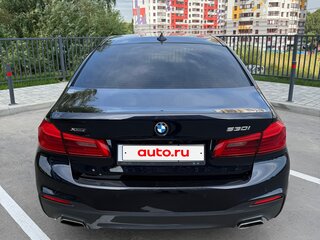 2019 BMW 5 серии 530i xDrive VII (G30/G31/G38), синий, 4400000 рублей, вид 4