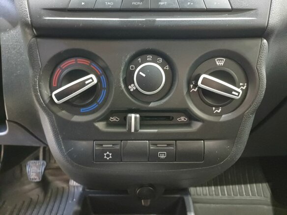 2023 Lada (ВАЗ) Granta Cross Euro-2 I Рестайлинг, чёрный, 820000 рублей - вид 14