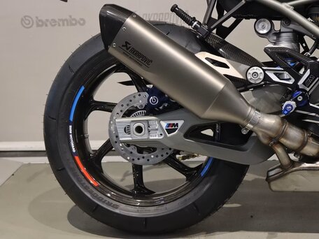 2026 BMW M 1000 R, чёрный, 3764000 рублей, вид 5