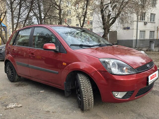2007 Ford Fiesta Mk5, красный, 405000 рублей, вид 3